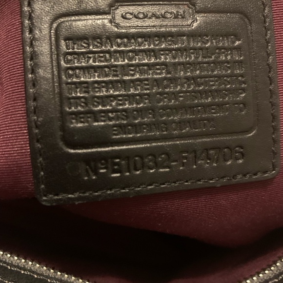 COACH Zoe Vintage Large Leather Purse - Picture 8 of 8